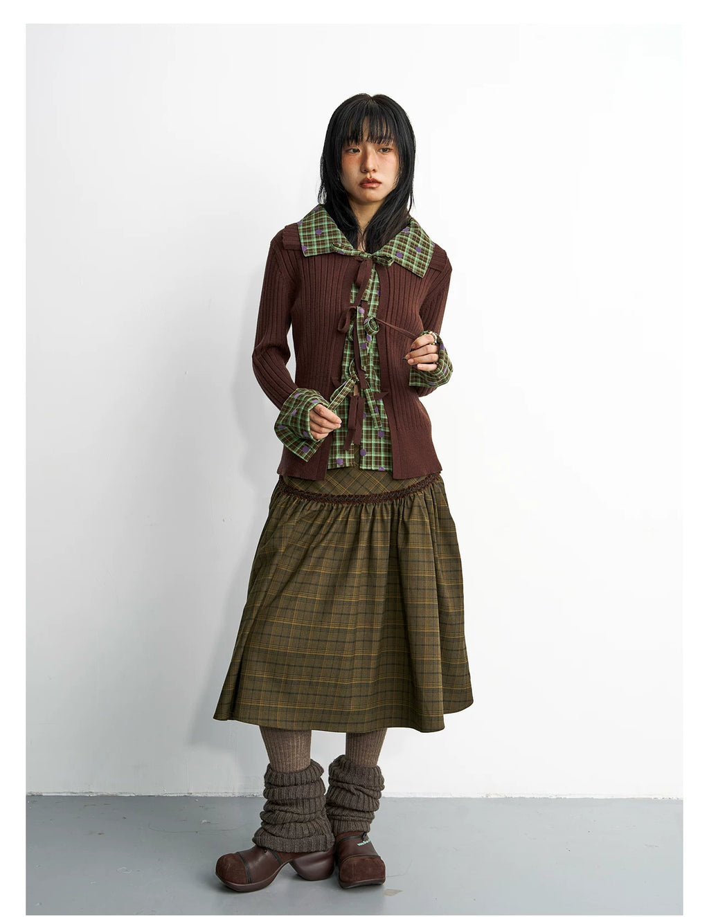Enteralt Checked Pleated Handmade Flower Slim Umbrella Skirt Set