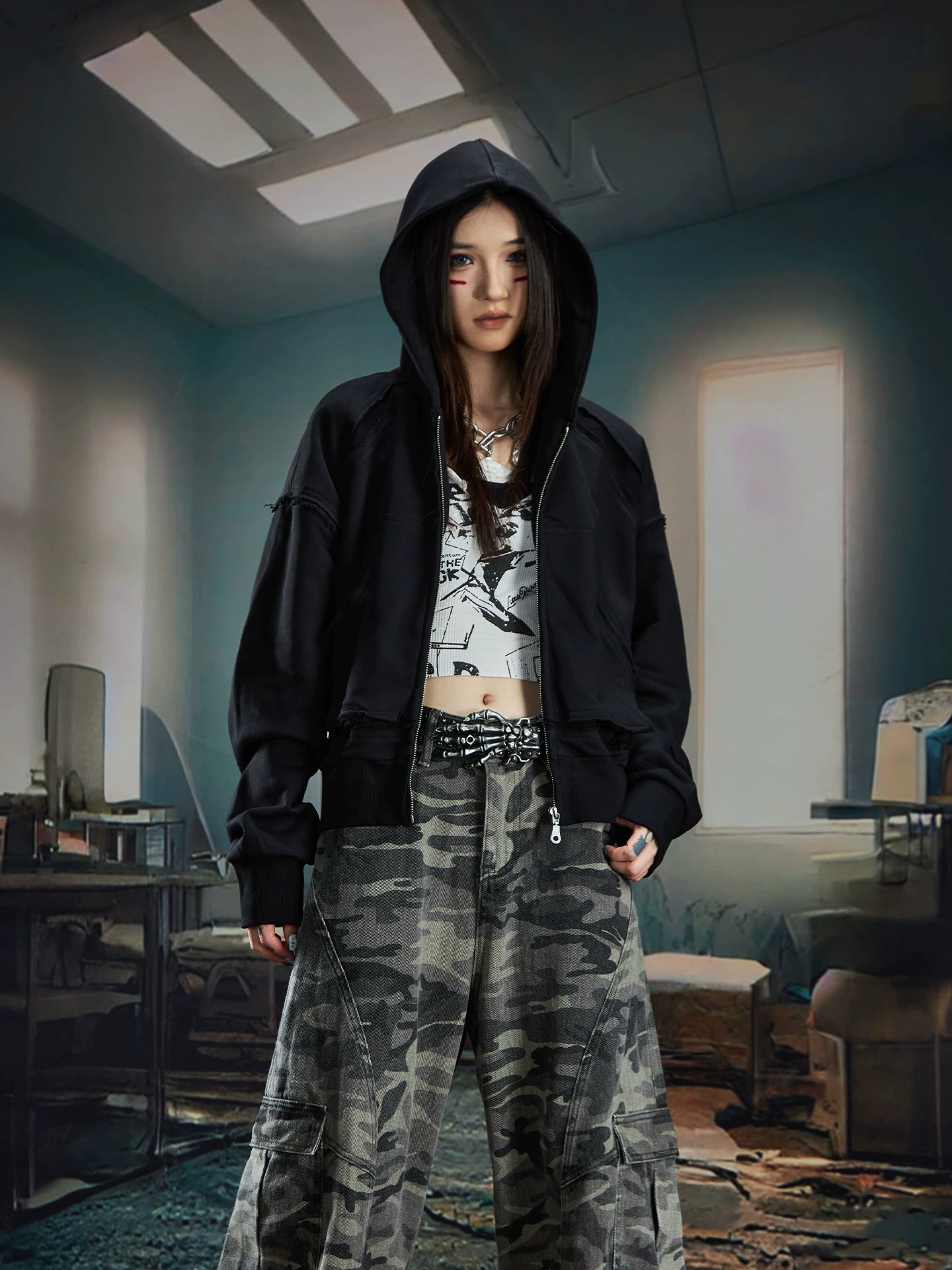 NOMANIAI Rough Edge Fringed Splicing Short Hooded Sweater