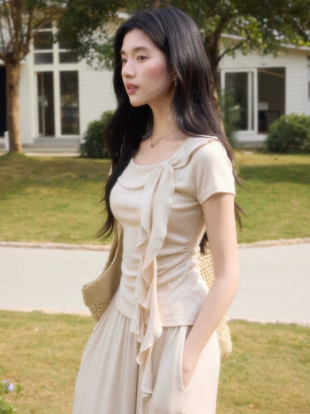 TYANG Waist Lace-up Large Lapel Streamer Slim Tee