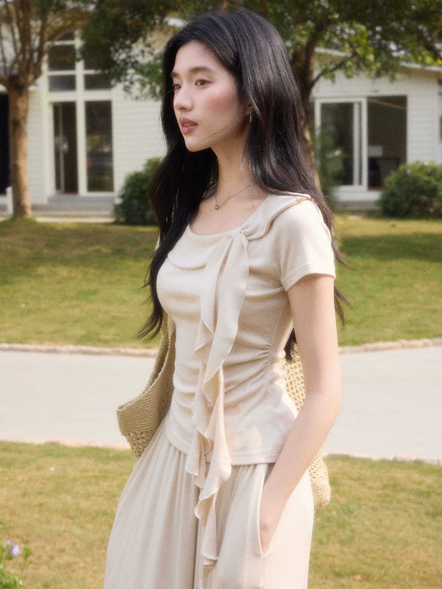 TYANG Waist Lace-up Large Lapel Streamer Slim Tee