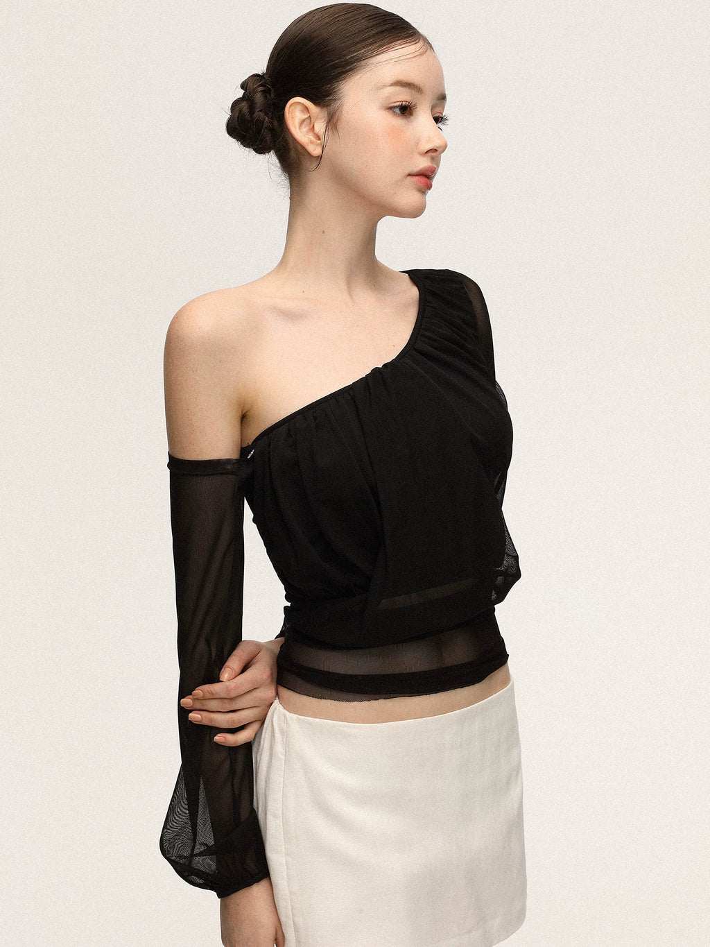 Anna Aneae Mesh Slanted Shoulders Waist Slim Tee