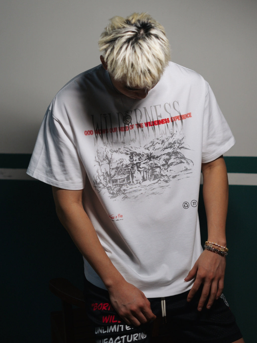 WildX Loose Small Neckline Tee
