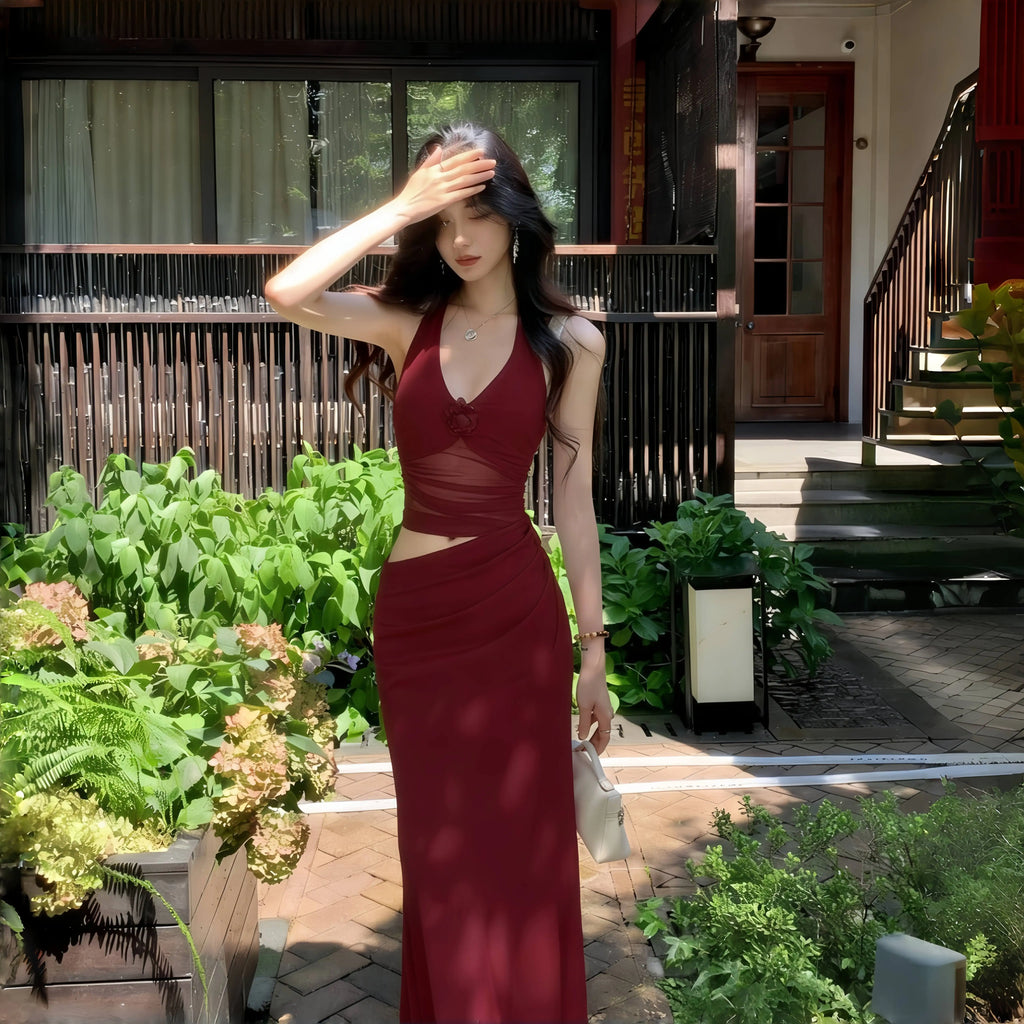 Instunning Neck Slim Dress