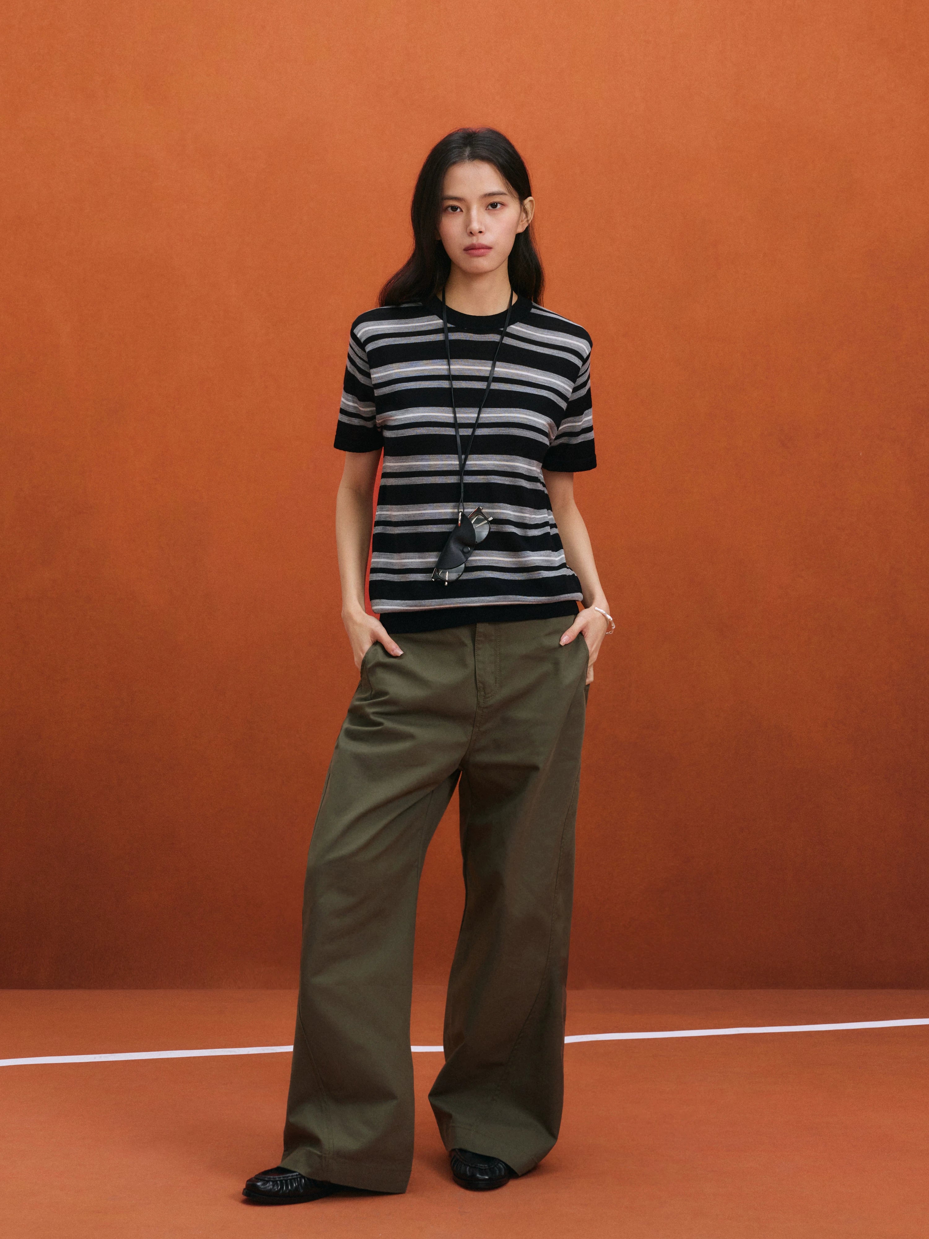 NO LOGO Retro Striped Light Tee