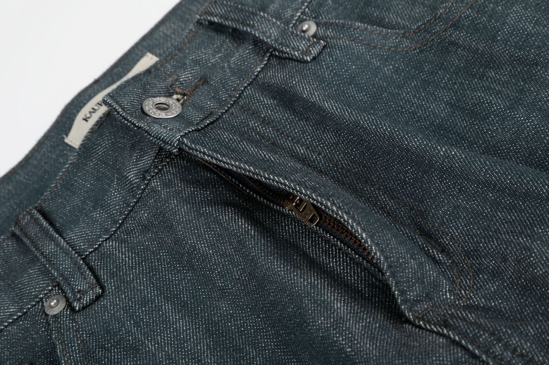 11KN Retro Embroidered Micro-pull Jeans