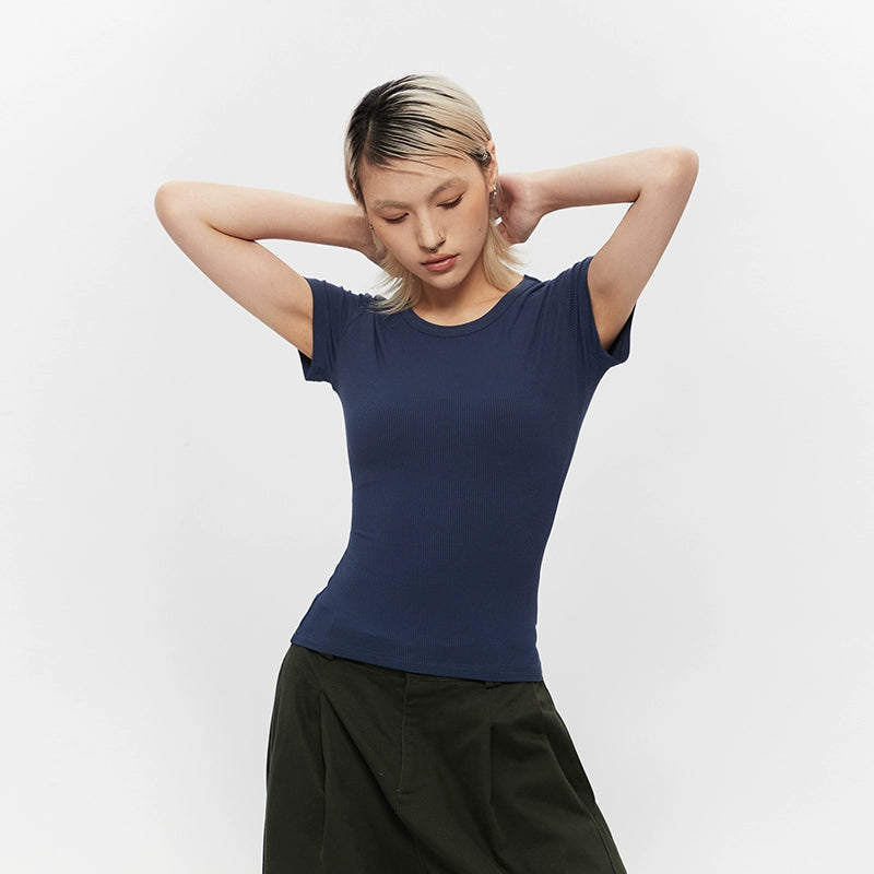 AIRHOOD Simple Tight Shoulder Tee