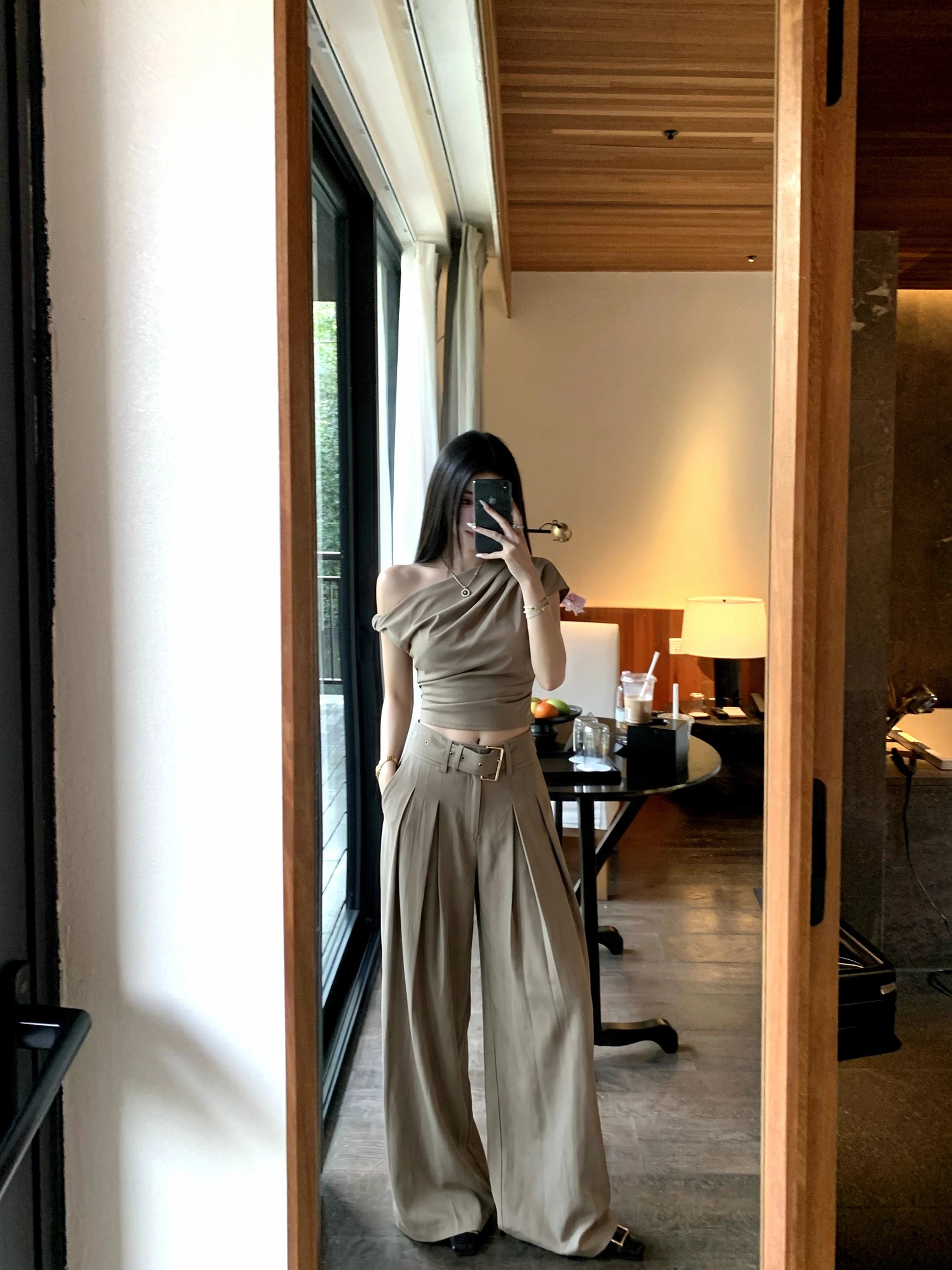 Barb Chill Slash Shoulder Top Casual Wide Leg Pants Temperament Set
