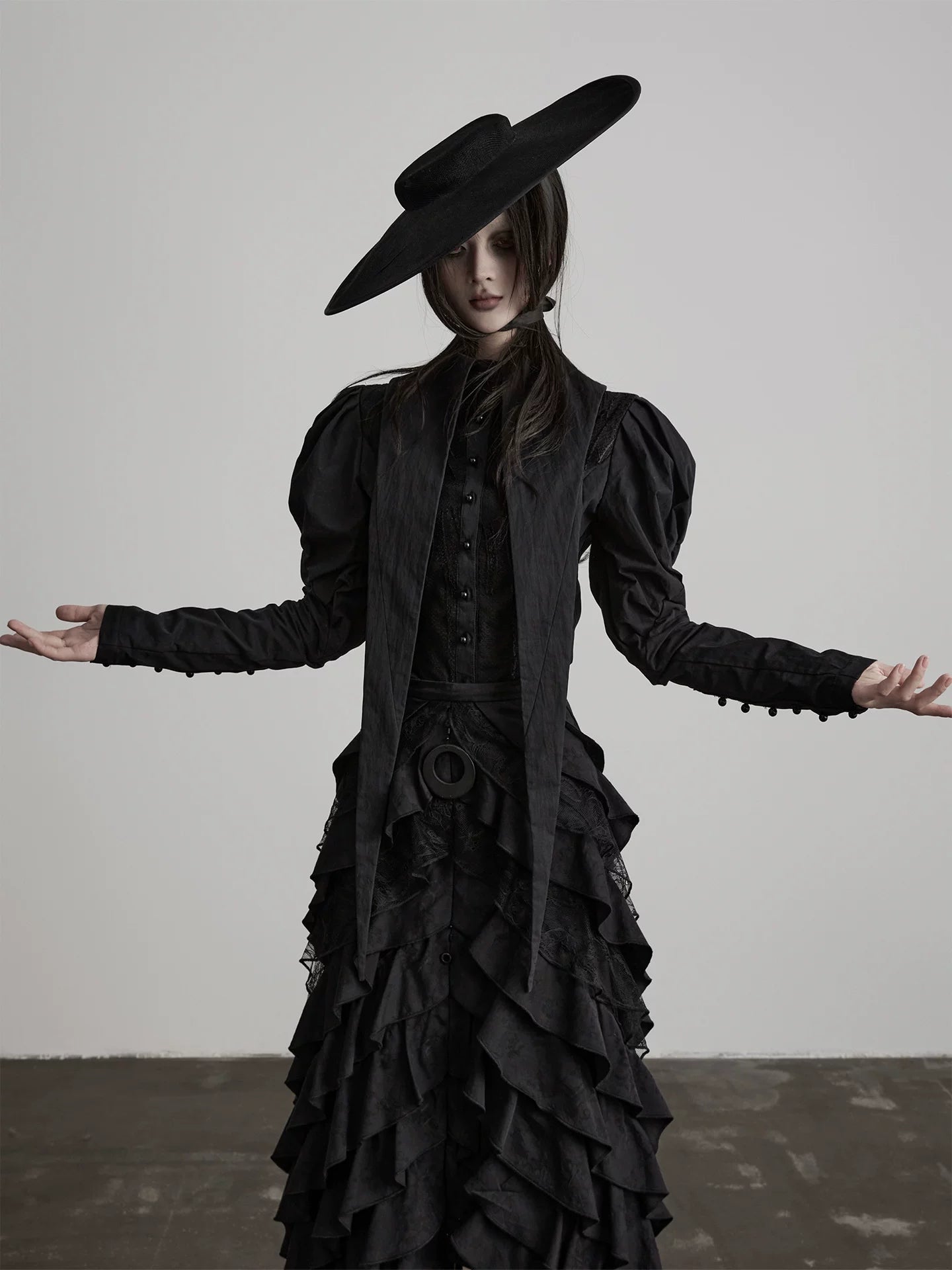 INDULG Waist Long-sleeved Shirt