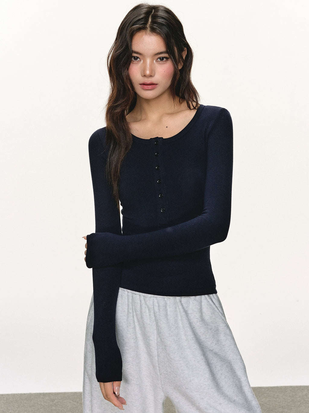 Anna Aneae Henry Collar with Bottom and Slim Long Sleeves