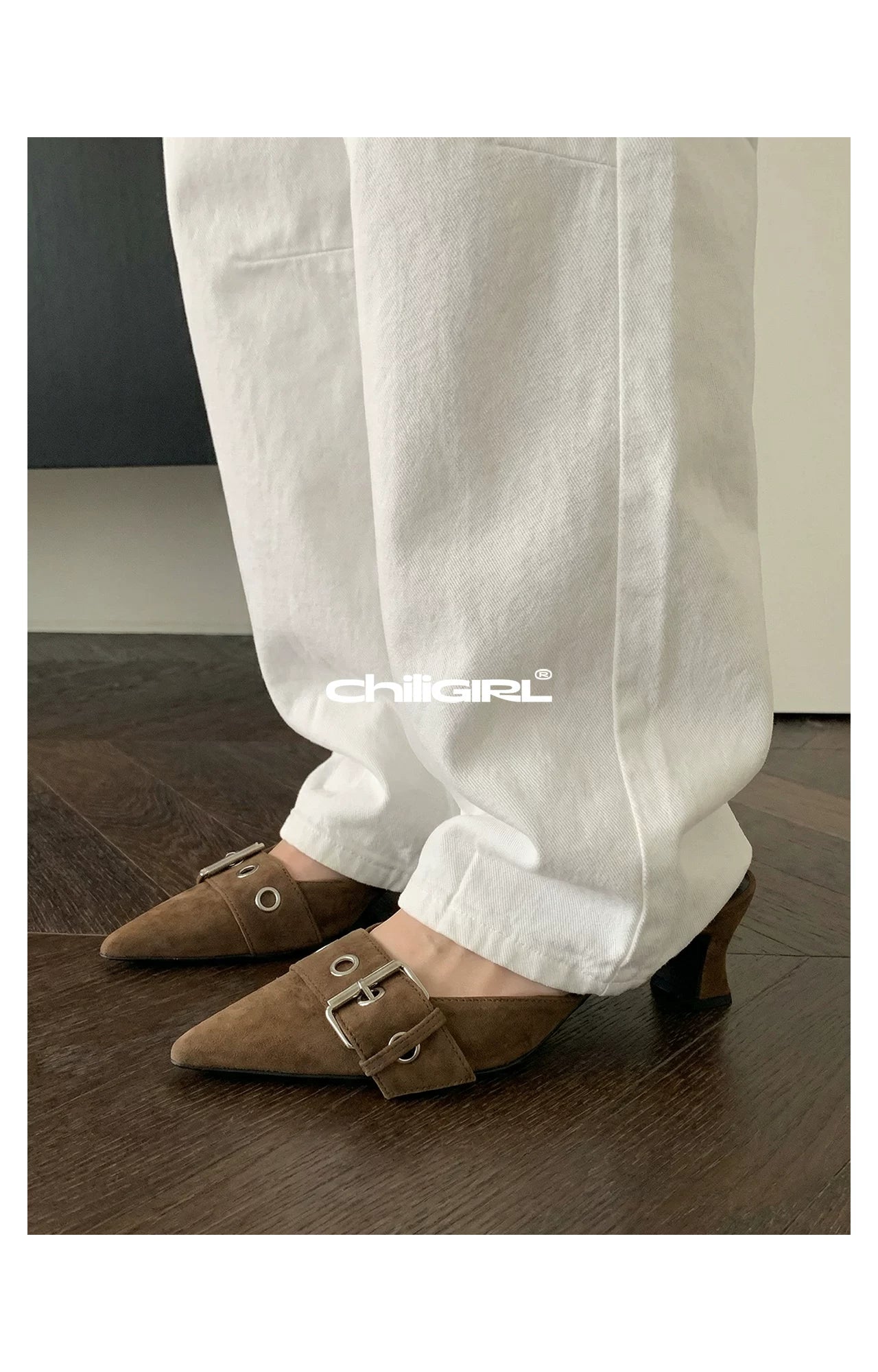 CHILIGIRL Light and Mature Style Pointed Thick Heel High Heels