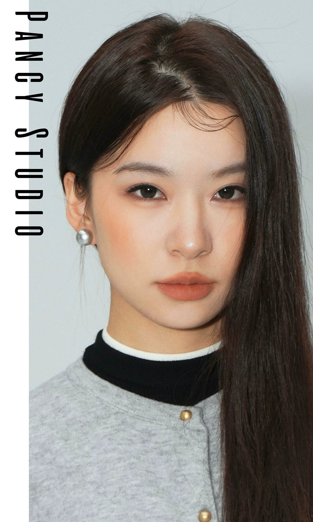 PANCY Low-key Elegant Silver Gray Pearl Stud Earrings