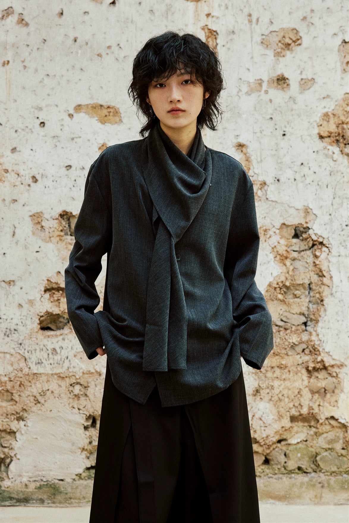 SUNYVONNE Vintage Scarf Long Sleeve Shirt