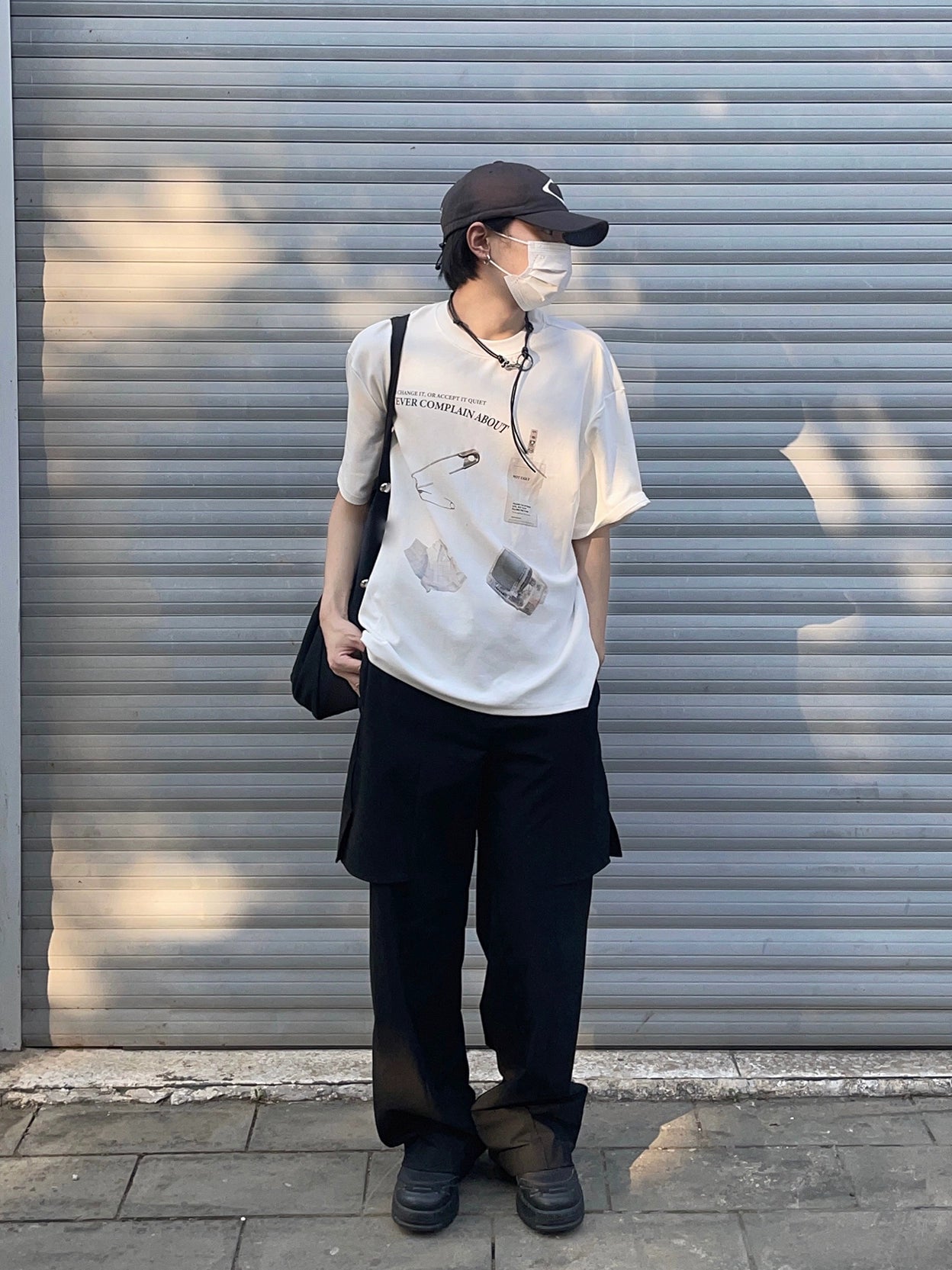 NOT UGLY Multi-picture Printing Comfortable Texture Tee