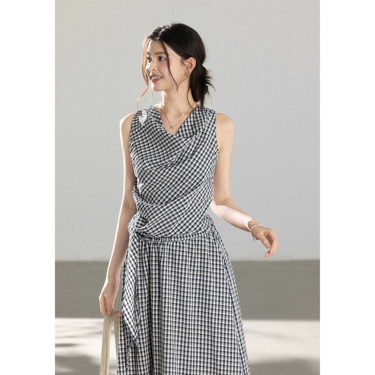 TYANG Plaid Sleeveless Vest Skirt Set