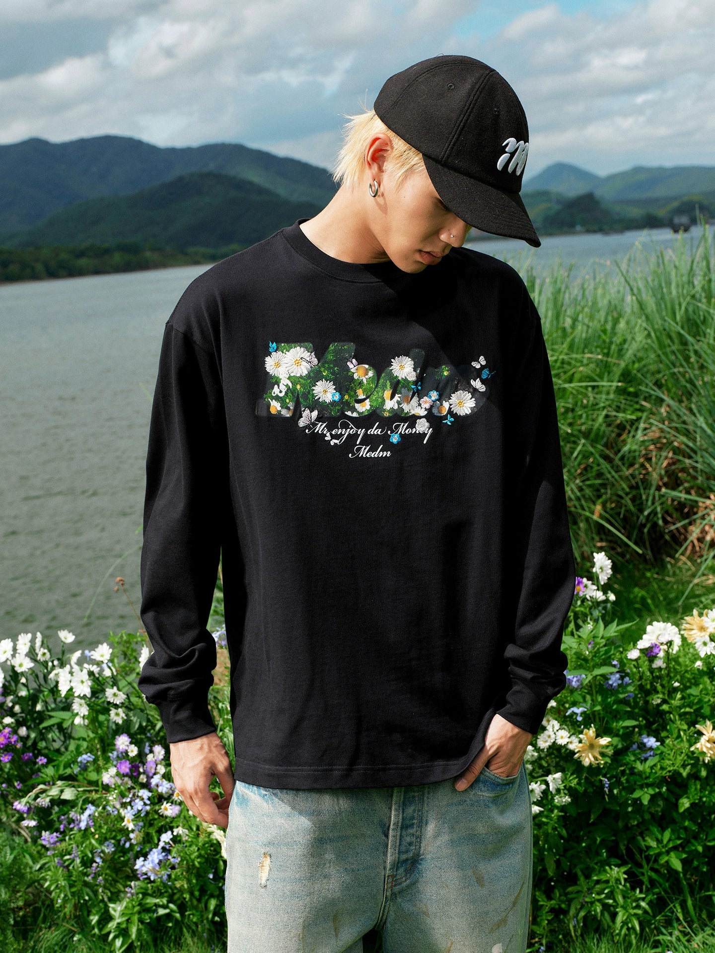 MEDM Garden Daisy Butterfly Print Casual Crew Neck Long Sleeve