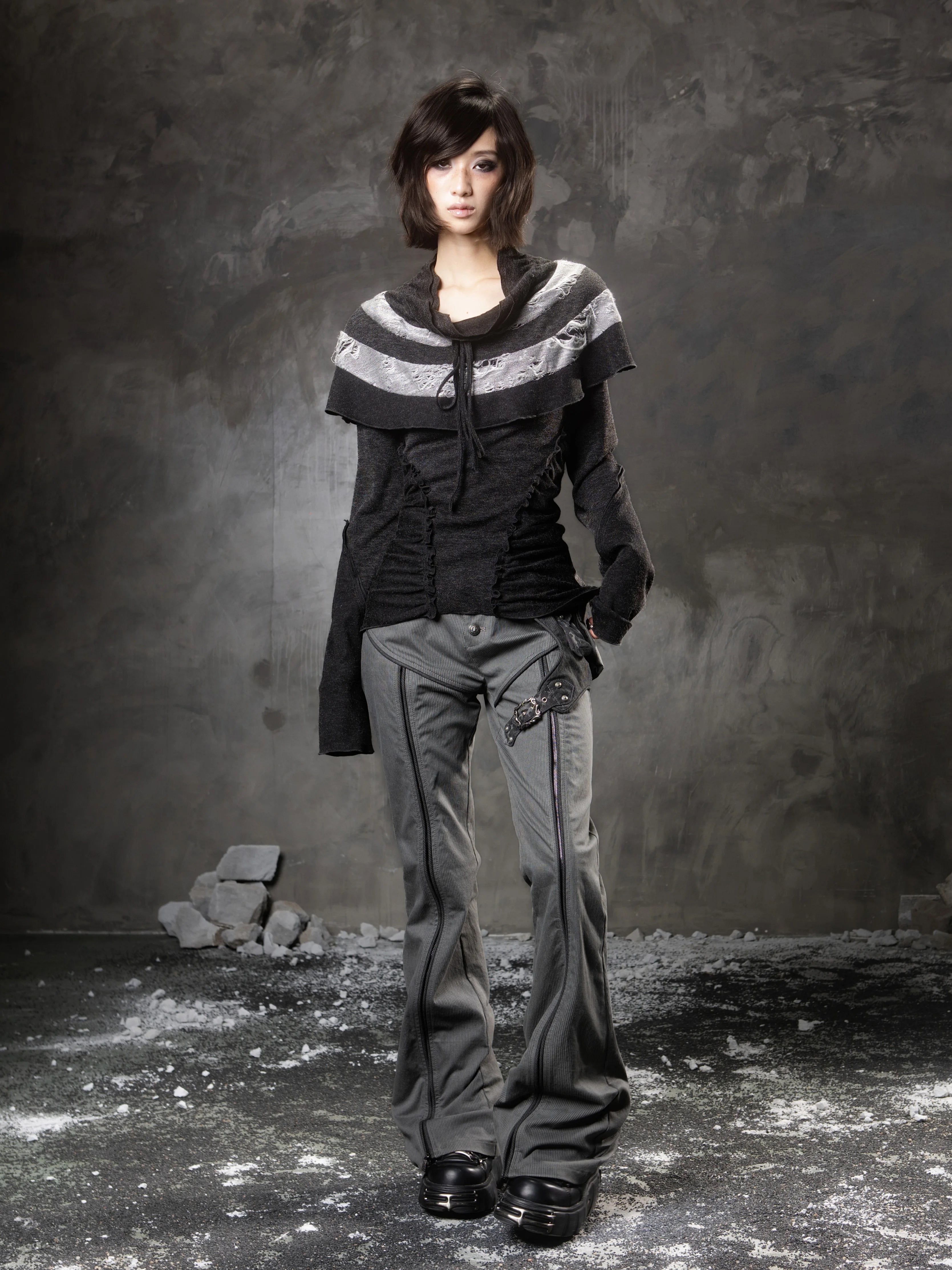 ARIADNAw Vintage Small Cloak Knitted Long Sleeve