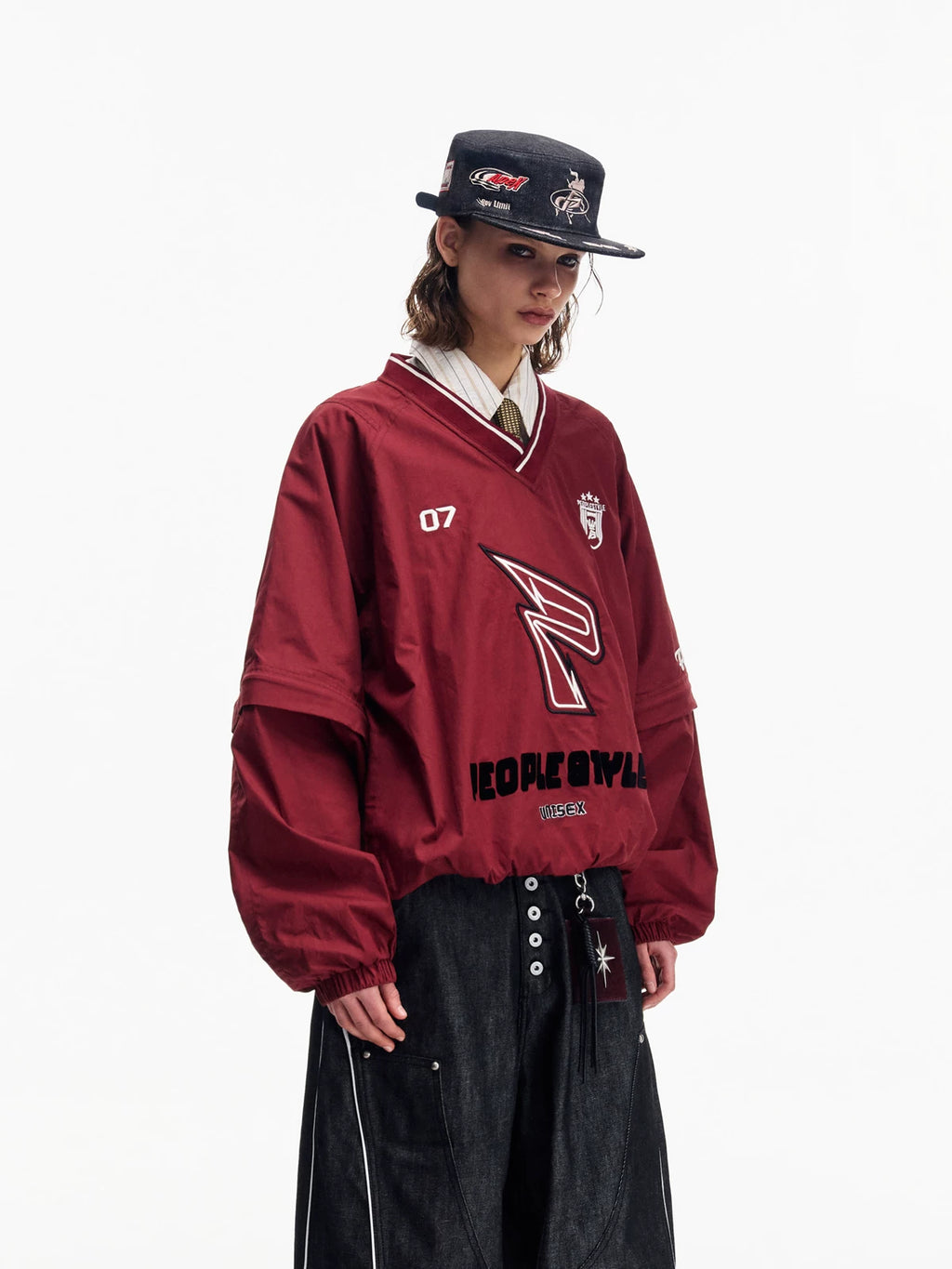 PEOPLESTYLE Badge Embroidered Sports V-neck Sweater