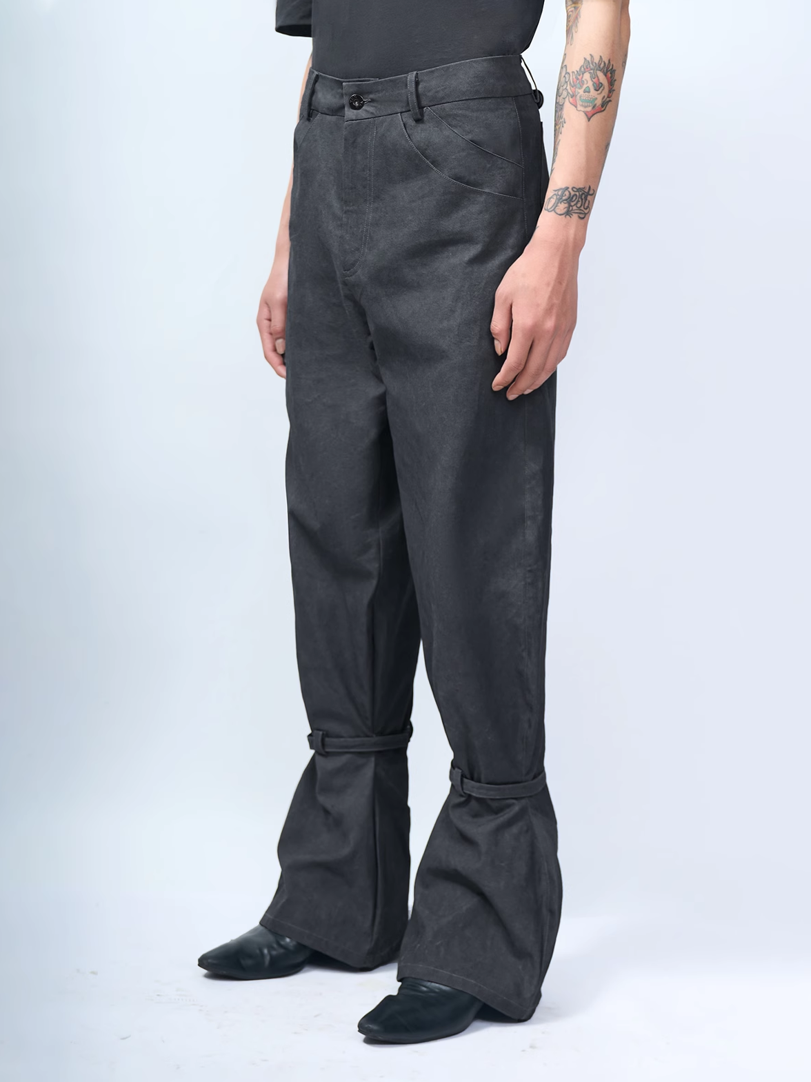 ETHEREAL PRODUCTION Three-dimensional Tailoring Casual Flared Pants