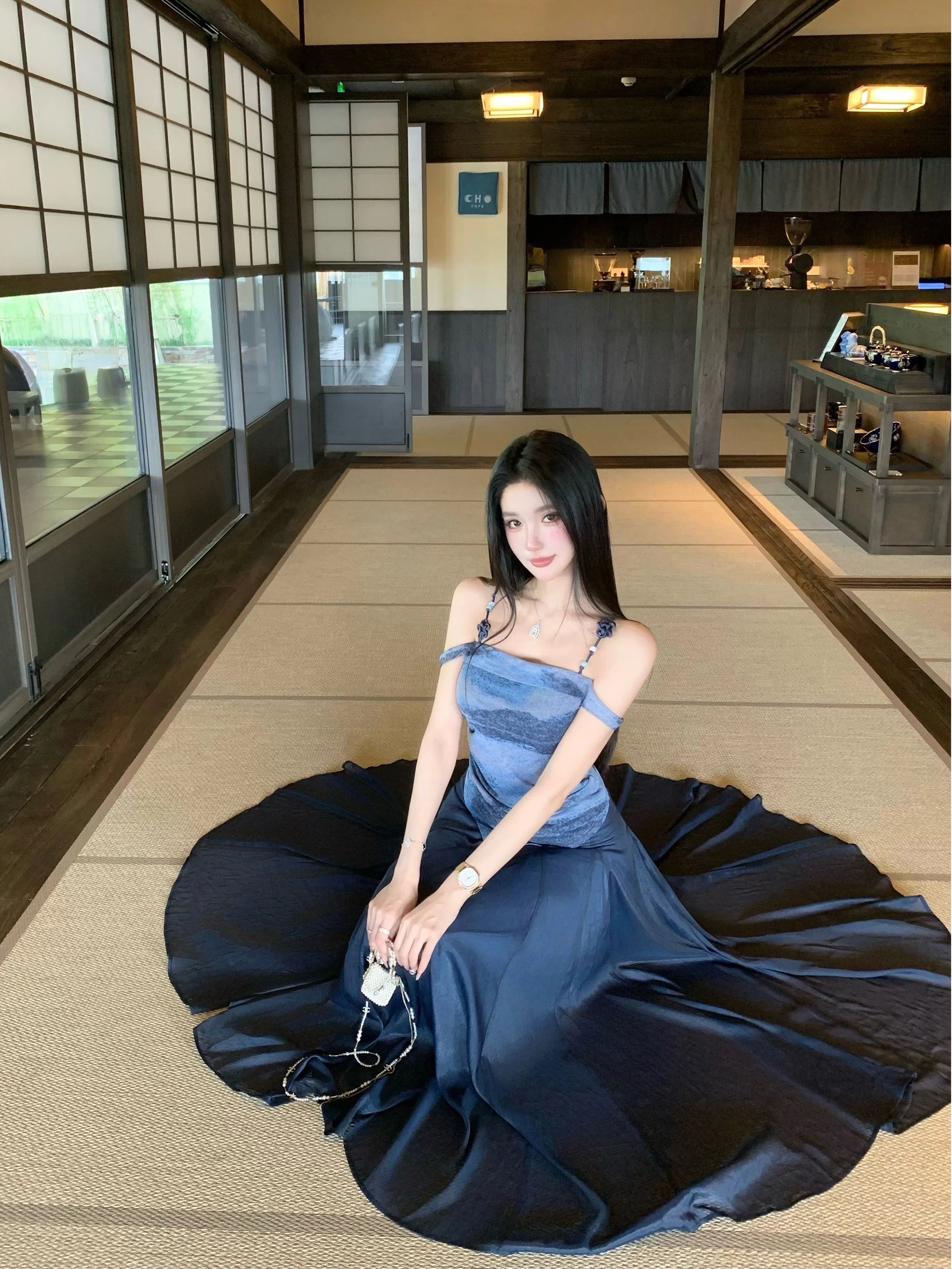 Barb Chill Large Skirt Diamond Chiffon Dress