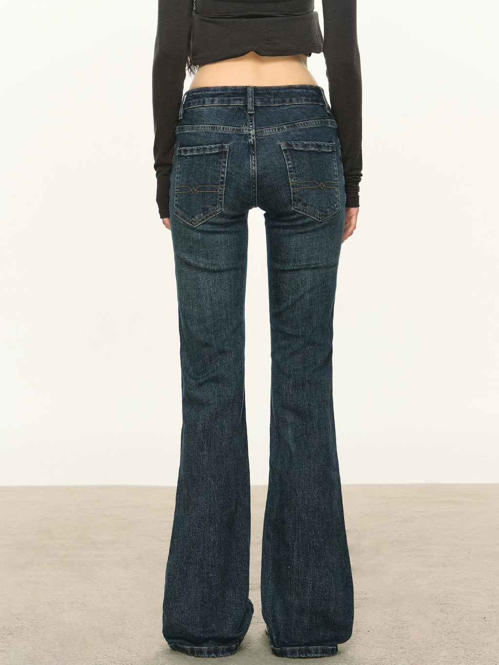 Anna Aneae Design Sense Pull Jeans