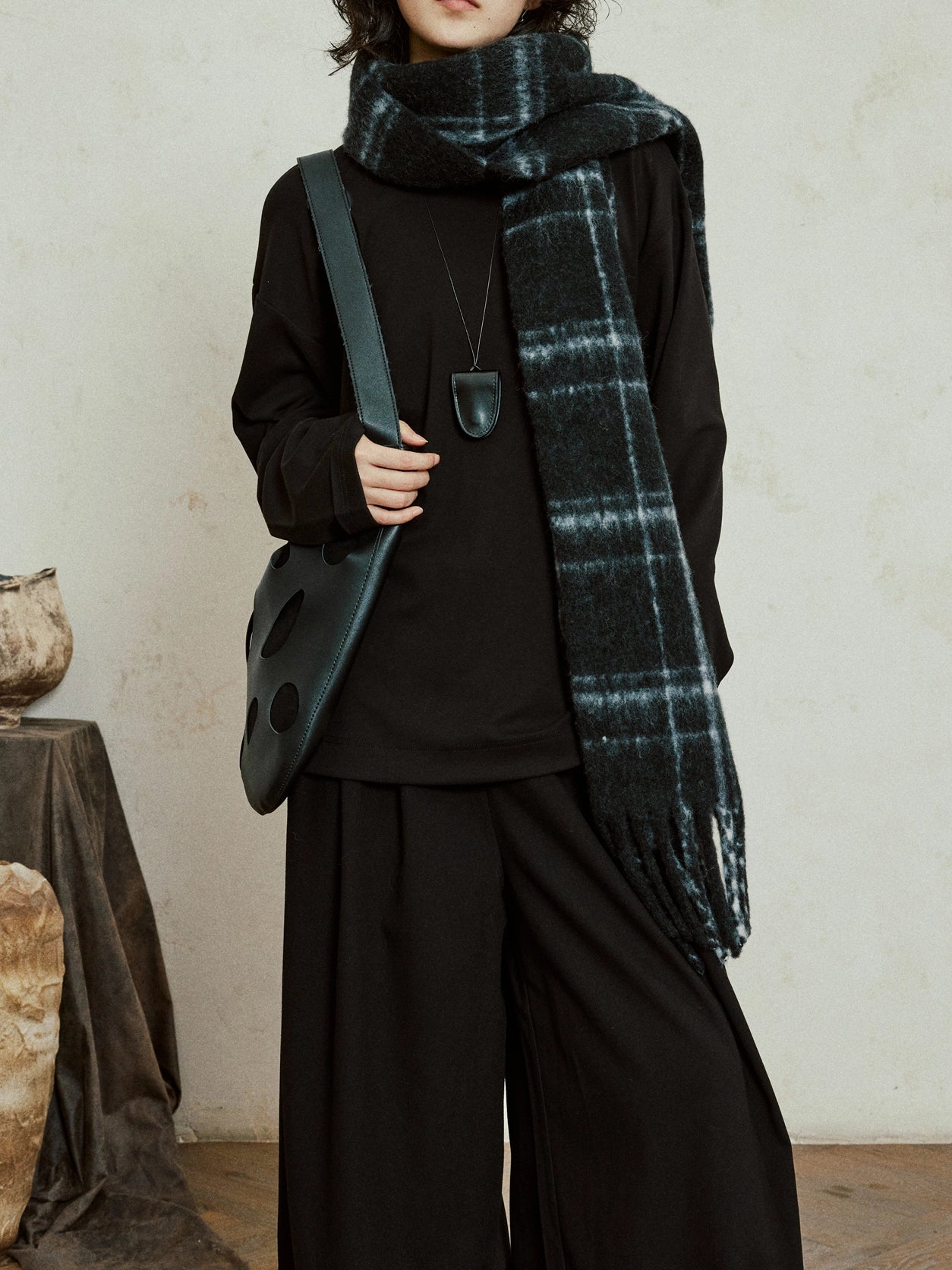 SUNYVONNE Vintage Plaid Fringed Scarf