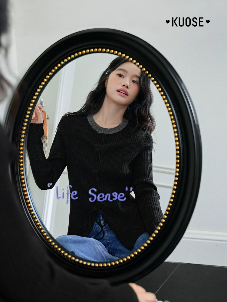 Kuose Contrasting Straps Knitted Slim-fit Sweater