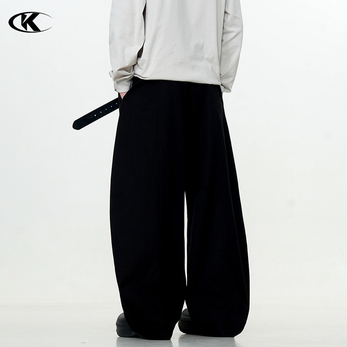11KN button pleated three-dimensional tailoring scimitar pants