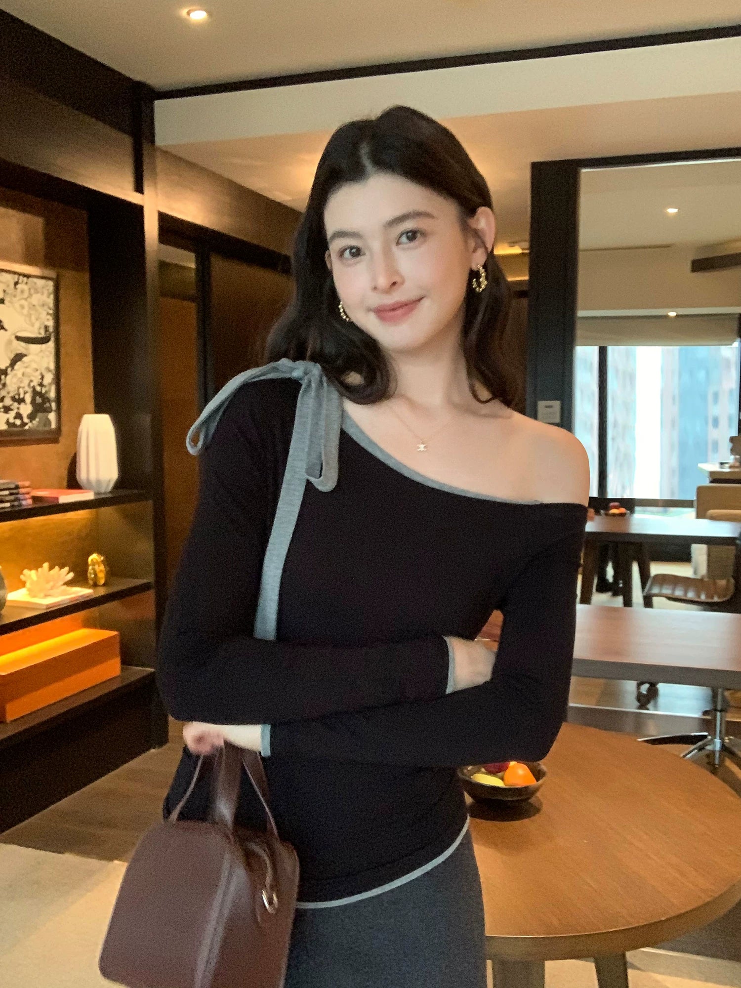 Pusumede Strappy Temperament Slim Slanted Shoulder Knitted Long Sleeves
