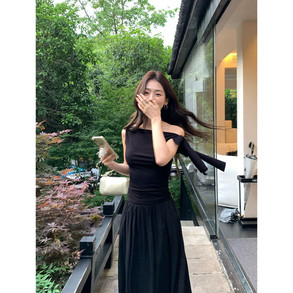 Pusumede Bow Strap Off-the-shoulder Slim Tee