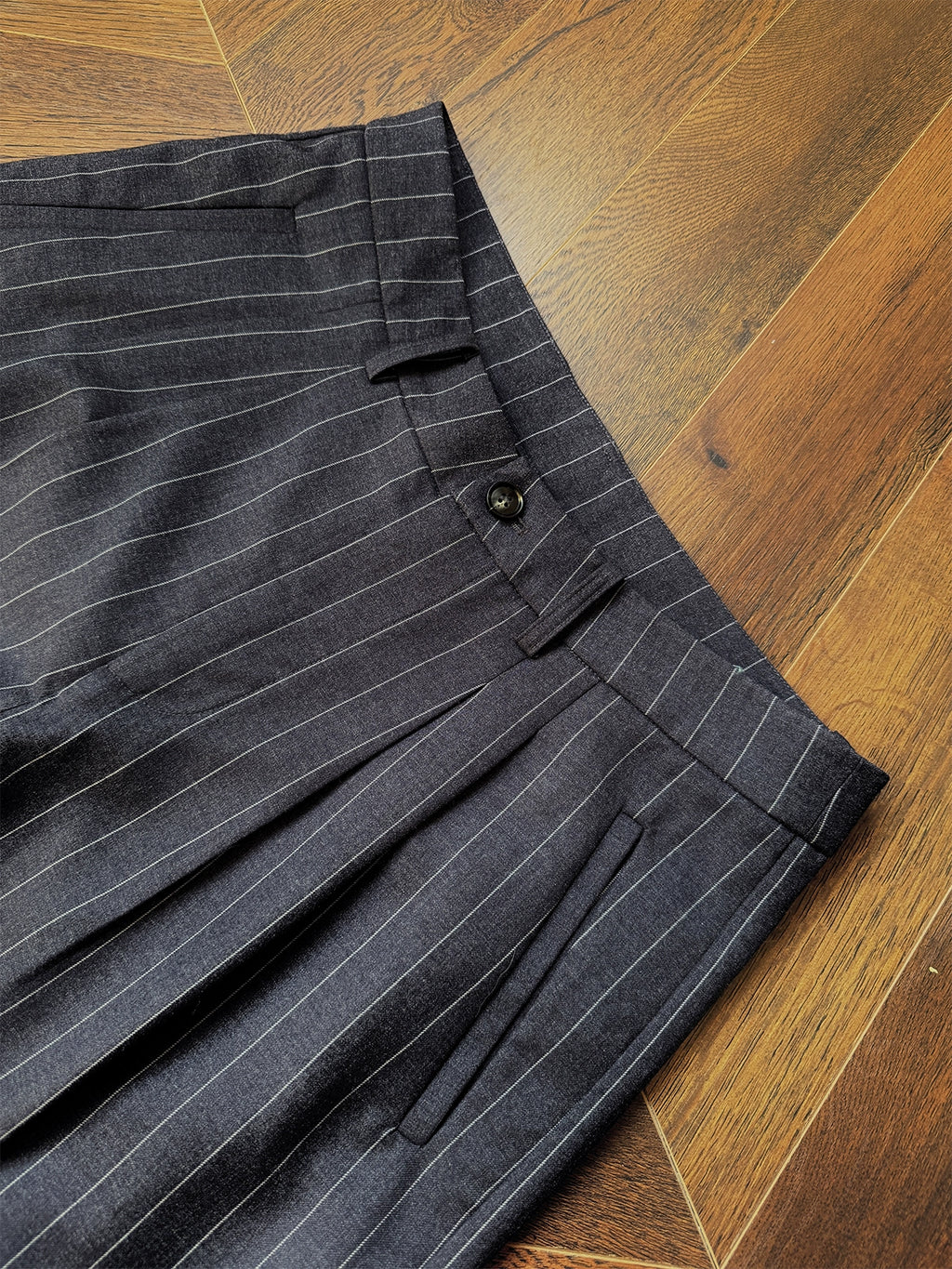 InsGale Scimitar Pleated Three-dimensional Wide-leg Striped Trousers
