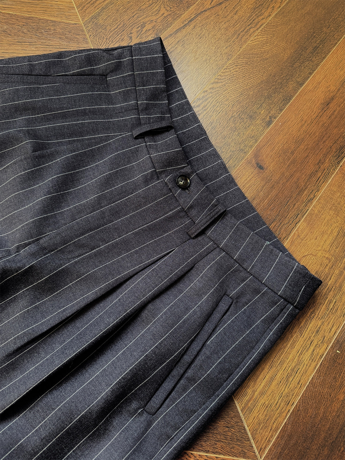 InsGale Scimitar Pleated Three-dimensional Wide-leg Striped Trousers