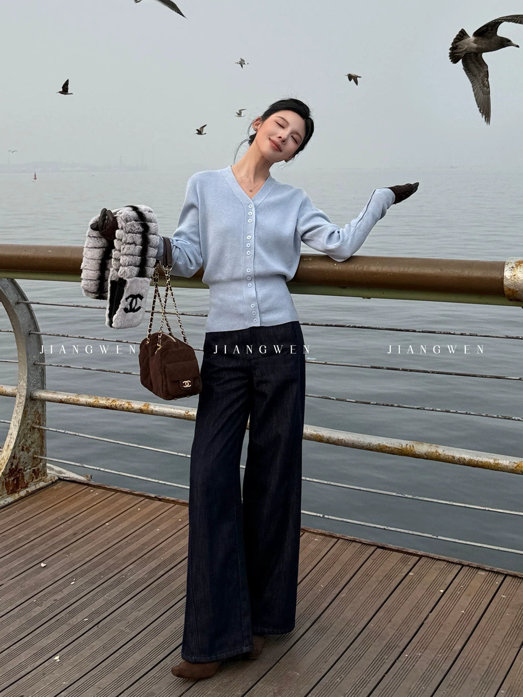 Jiang Wen V-neck Waist and Thin Knitted Cardigan