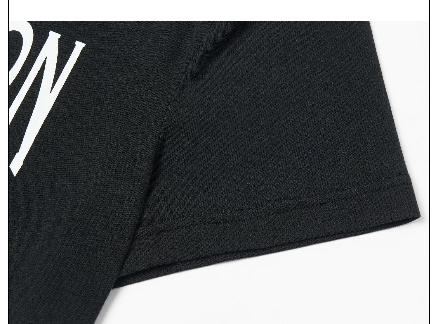 SAXGENWON Slim-fit Striped Crew Neck Tee