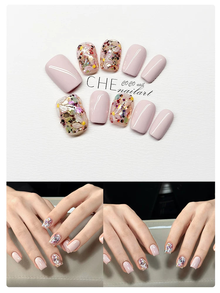 COCO Light Luxury High Sense White Hand-worn Armor