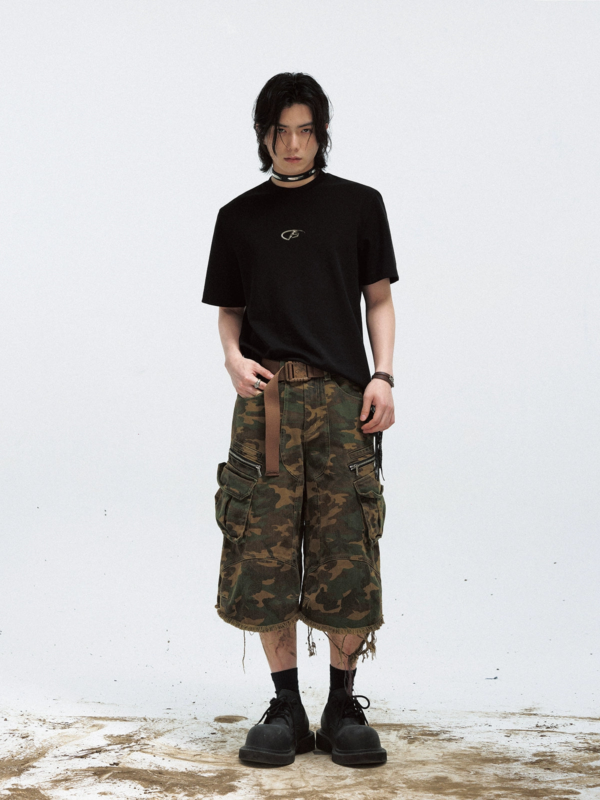 PEOPLESTYLE Simple Basic Metal Logo Tee