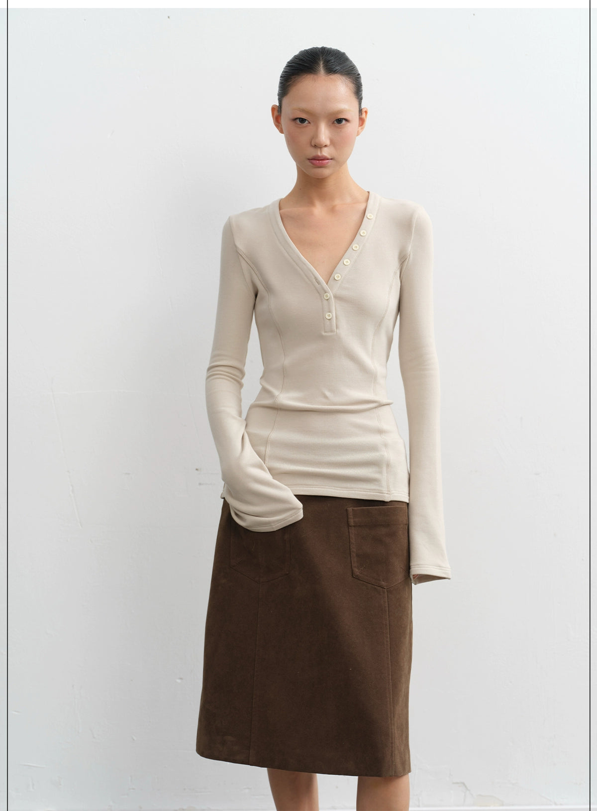 LINY LIBERTY Vintage Classic V-Neck Slim Sleeve