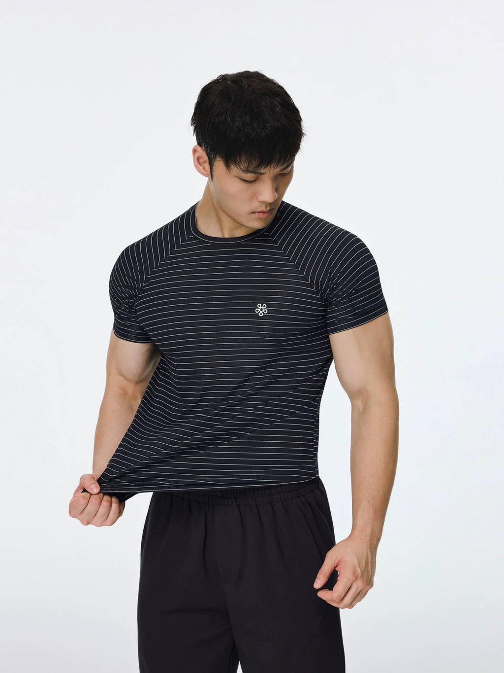 AFTERGLOW Striped Slim-fit Shoulder Sleeve Tee