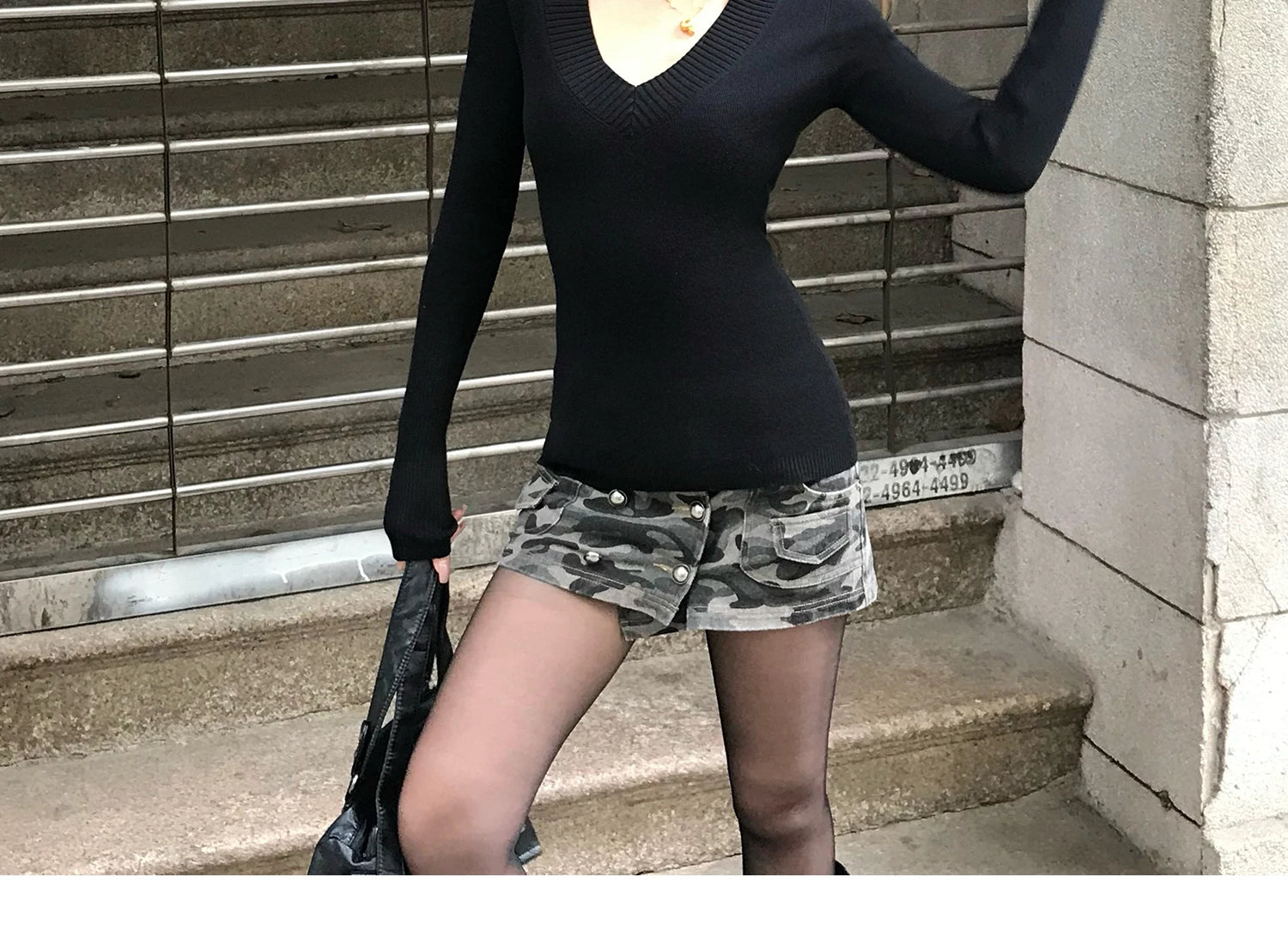 Audwyn Wool-blend V-neck Slim-knit Sweater