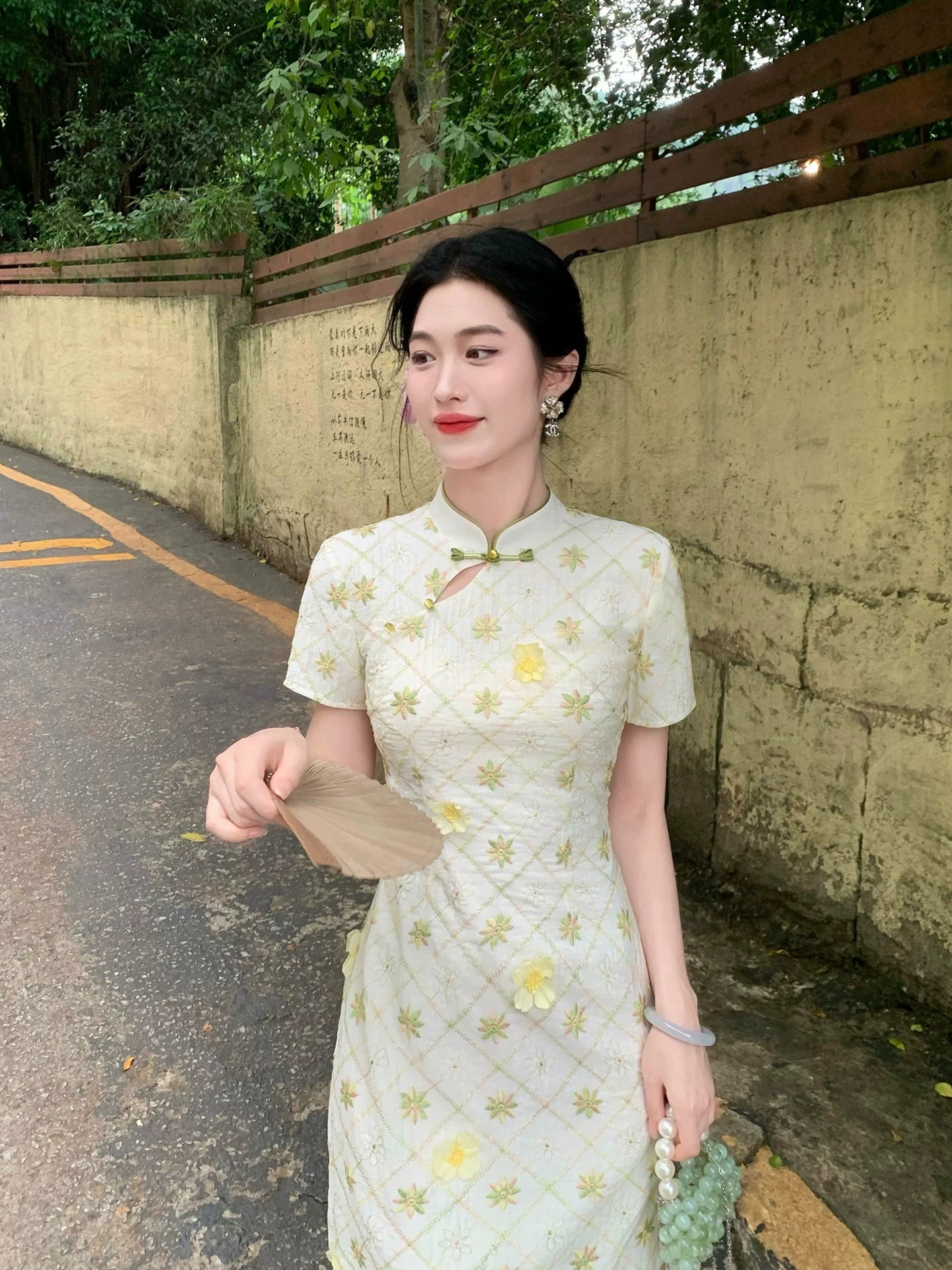 ZIHE Diamond Floral Embroidered Dress
