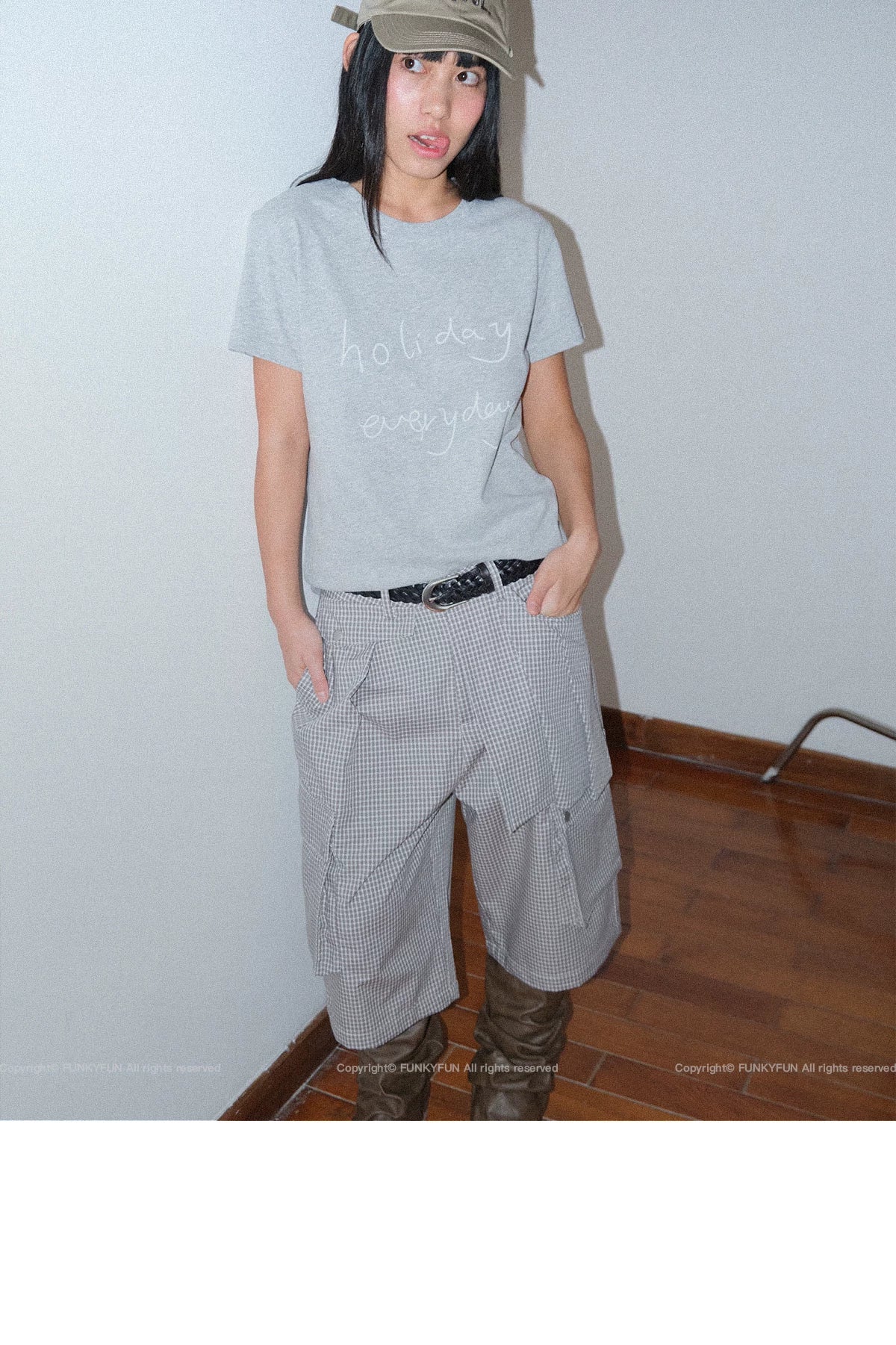 FUNKYFUN Fun Handwritten Slogan Front Shoulder Tee