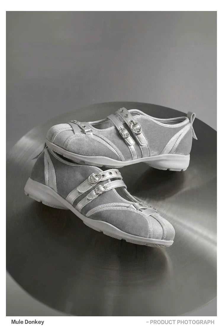 Donkey Shallow Rivet Sports Small Leather Shoes