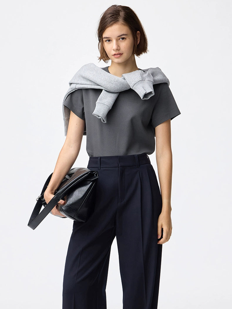 GU Round Neck Loose Casual Tee