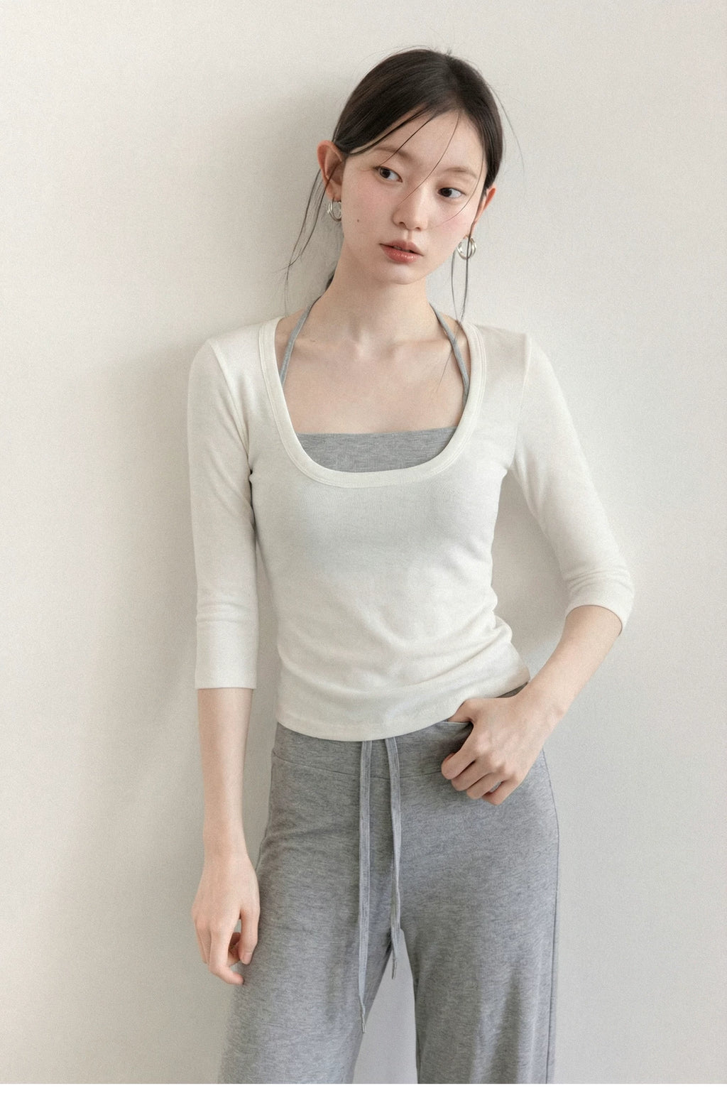 Cantonstory U-neck Suspender Five-quarter Sleeve Tee Slacks Set