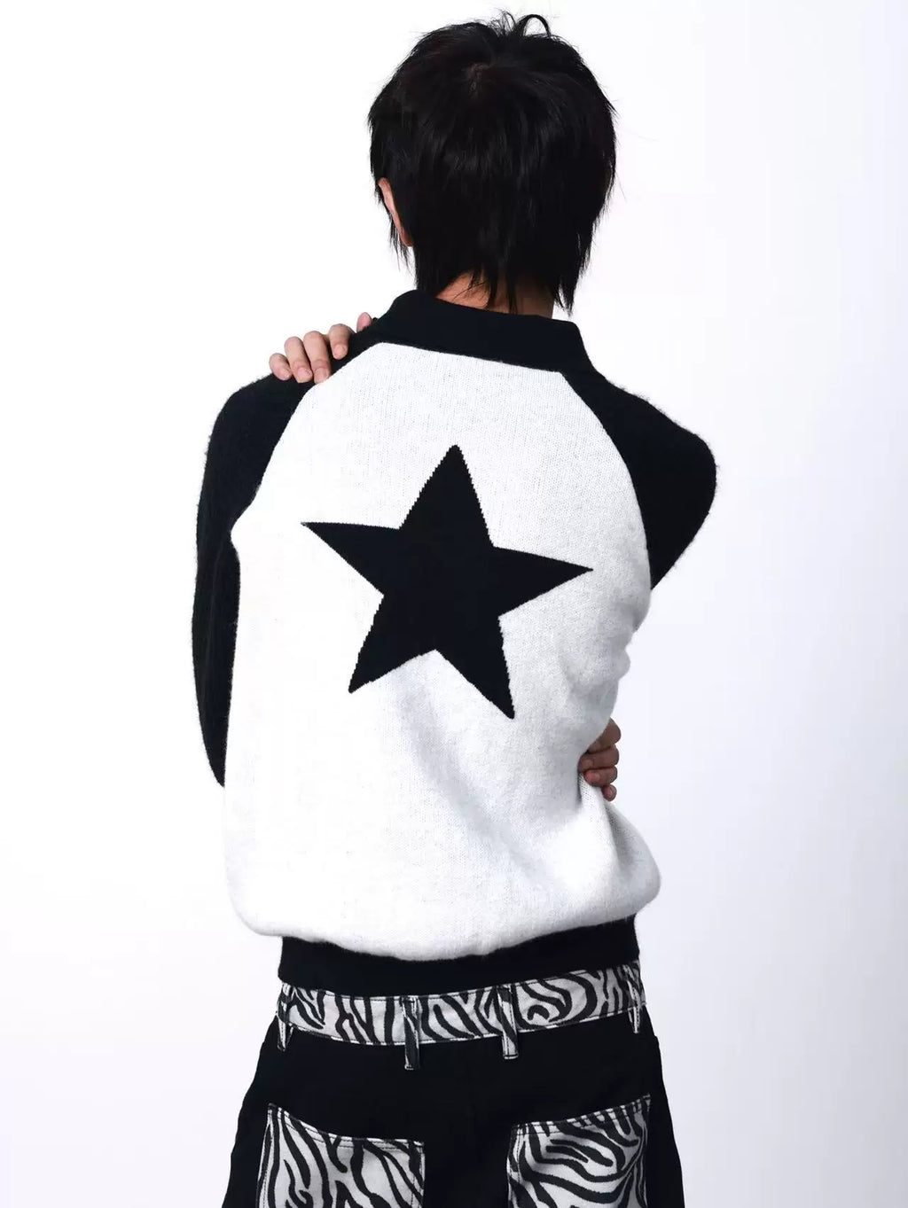 DETW Vintage Contrasting Print Knitted Sweater