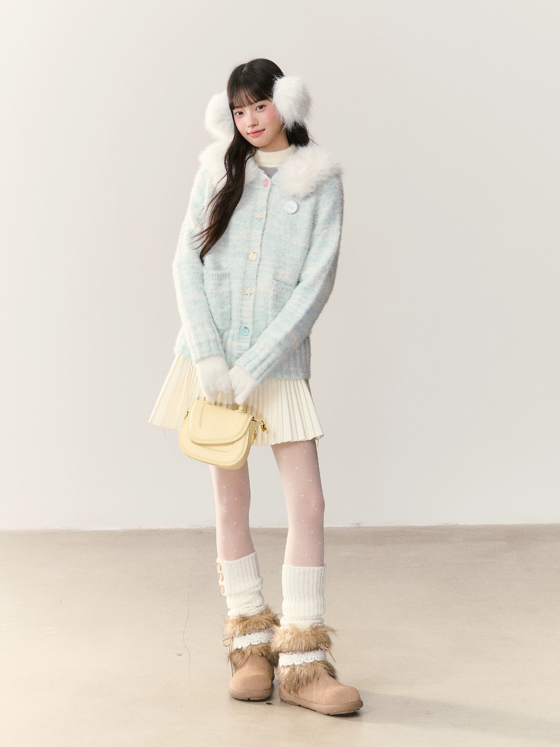 Umoumo Gradual Change Fur Collar Plush Hooded Cardigan