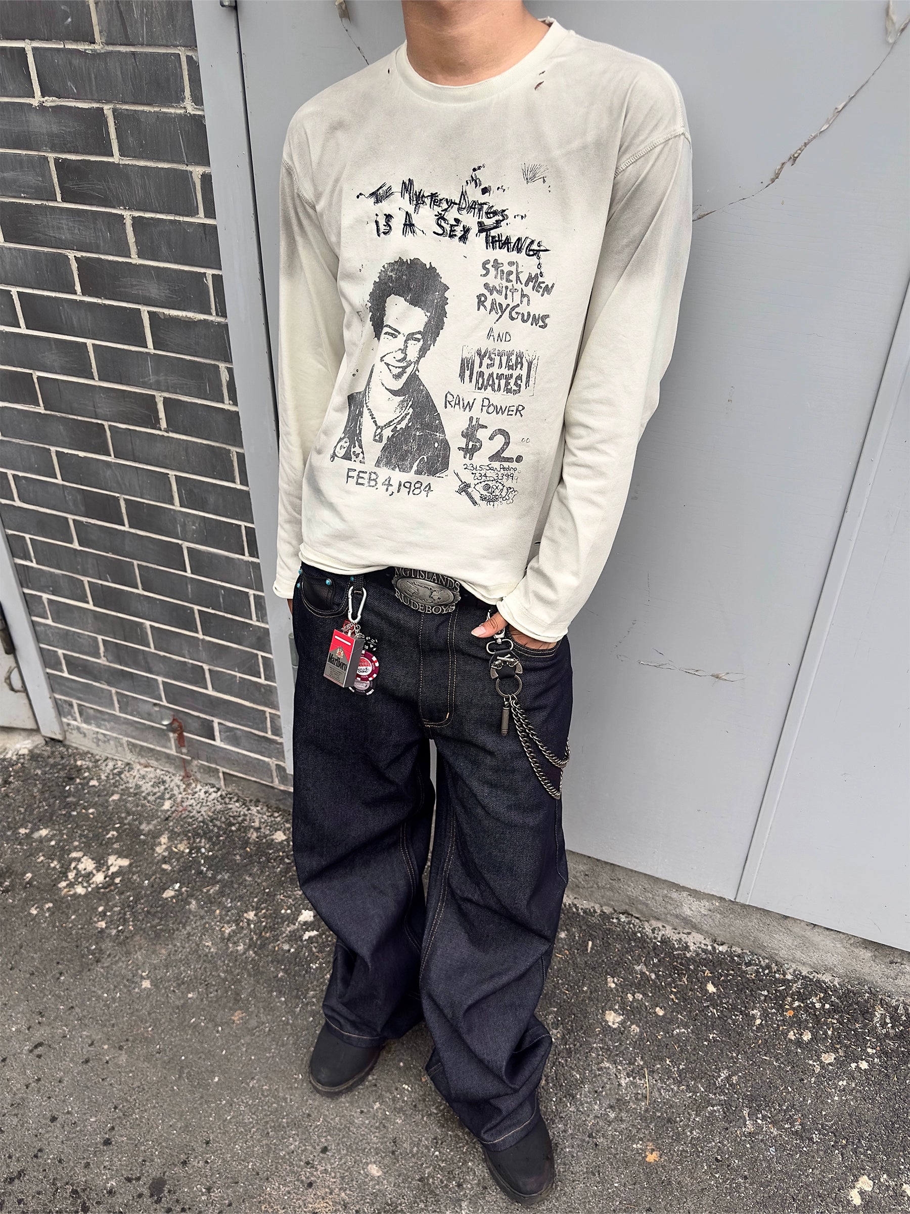 Erole Dirty Dye Old Damage Embroidery Print Long Sleeve