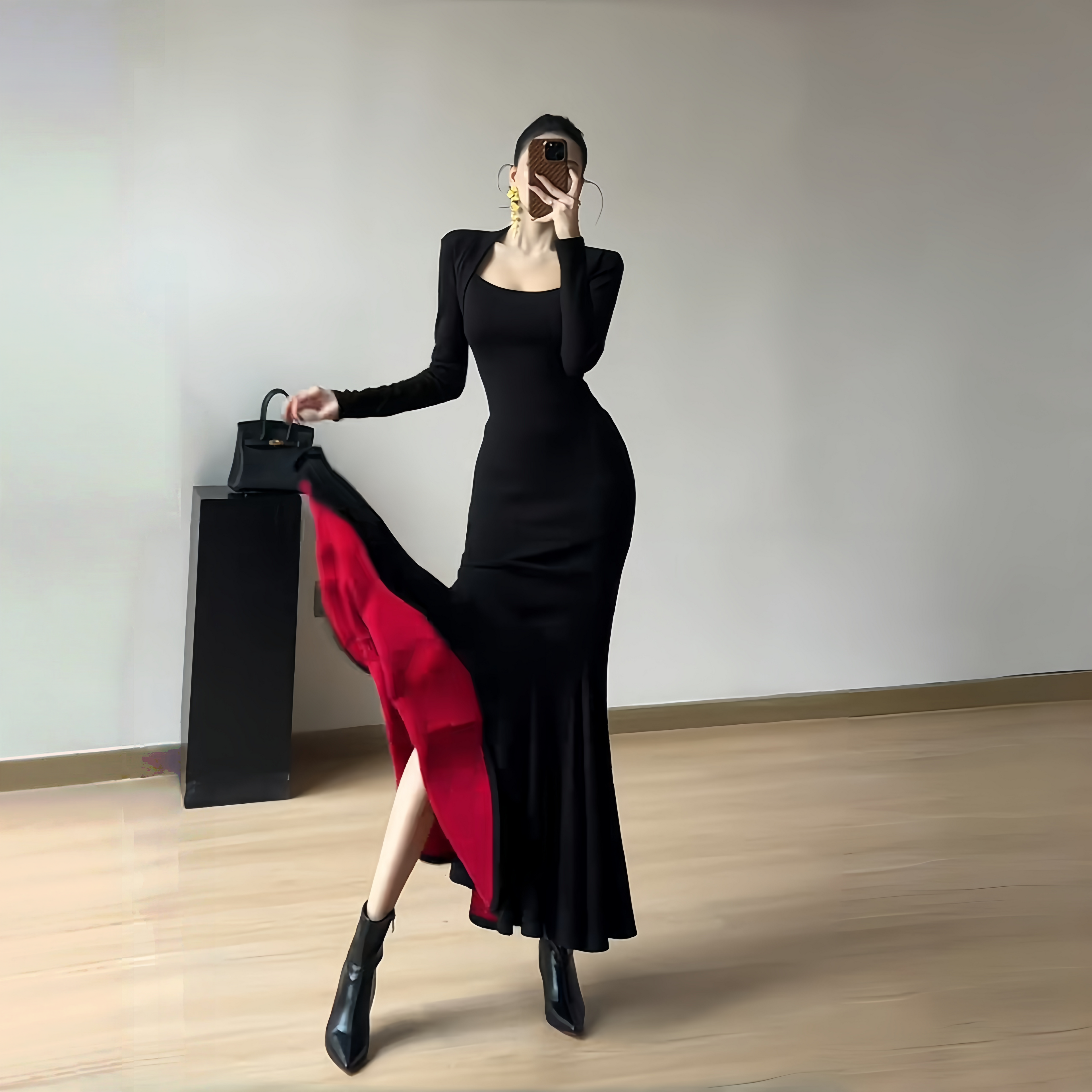 Instunning Square Neck Fishtail Dress