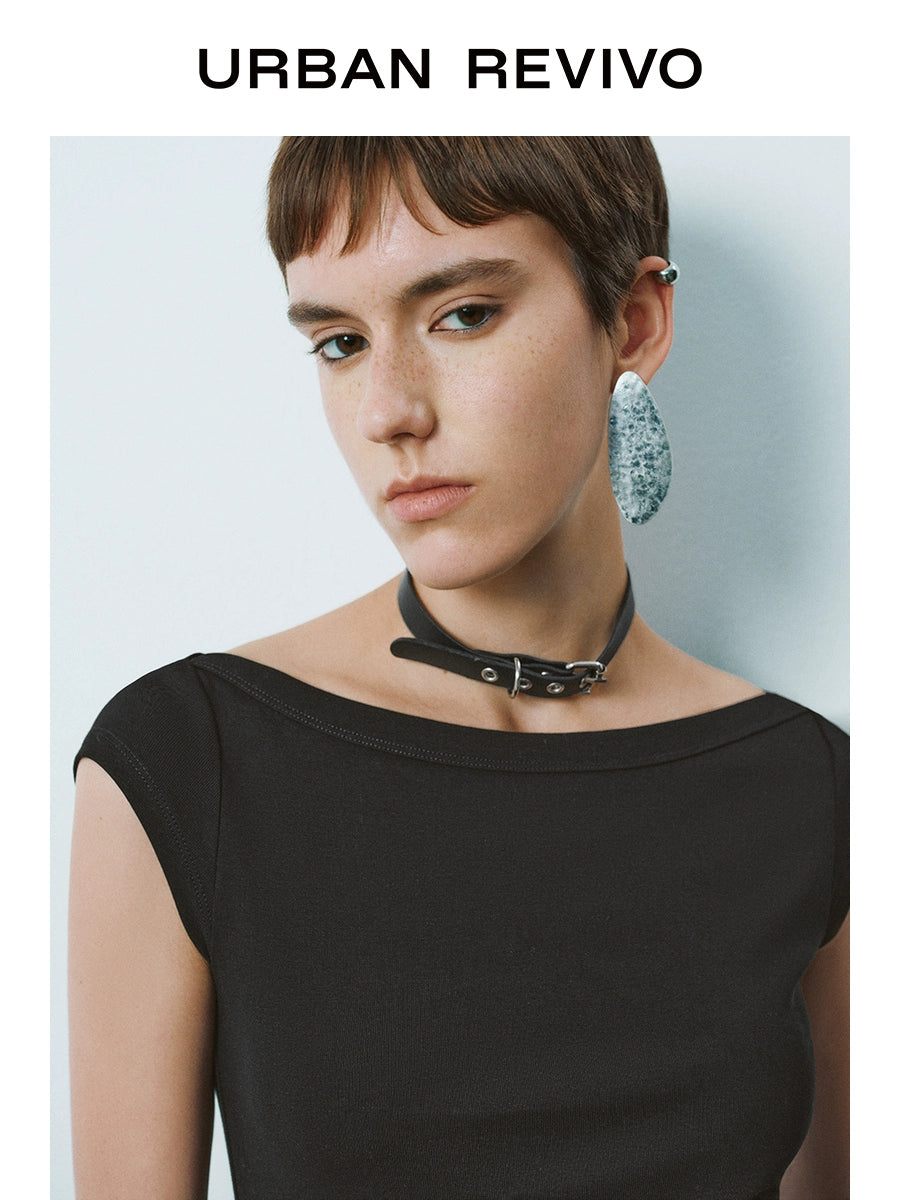 URBAN REVIVO Atmosphere Slim Neck Short Sleeve Tee