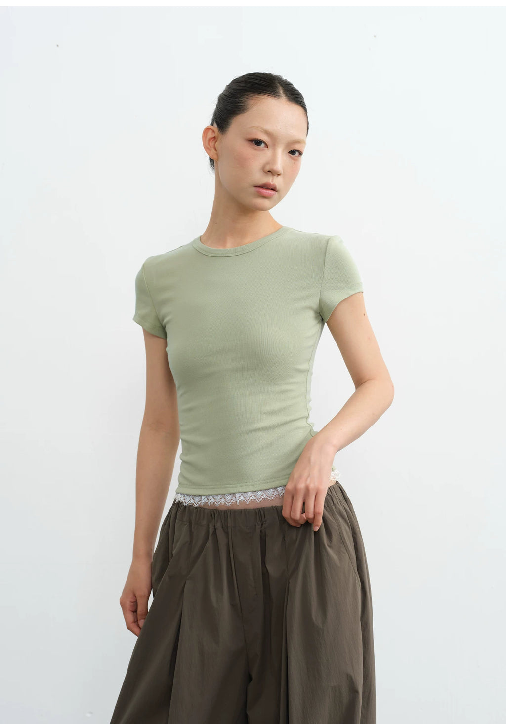 LINY LIBERTY Simple Front Shoulder Slim Tee