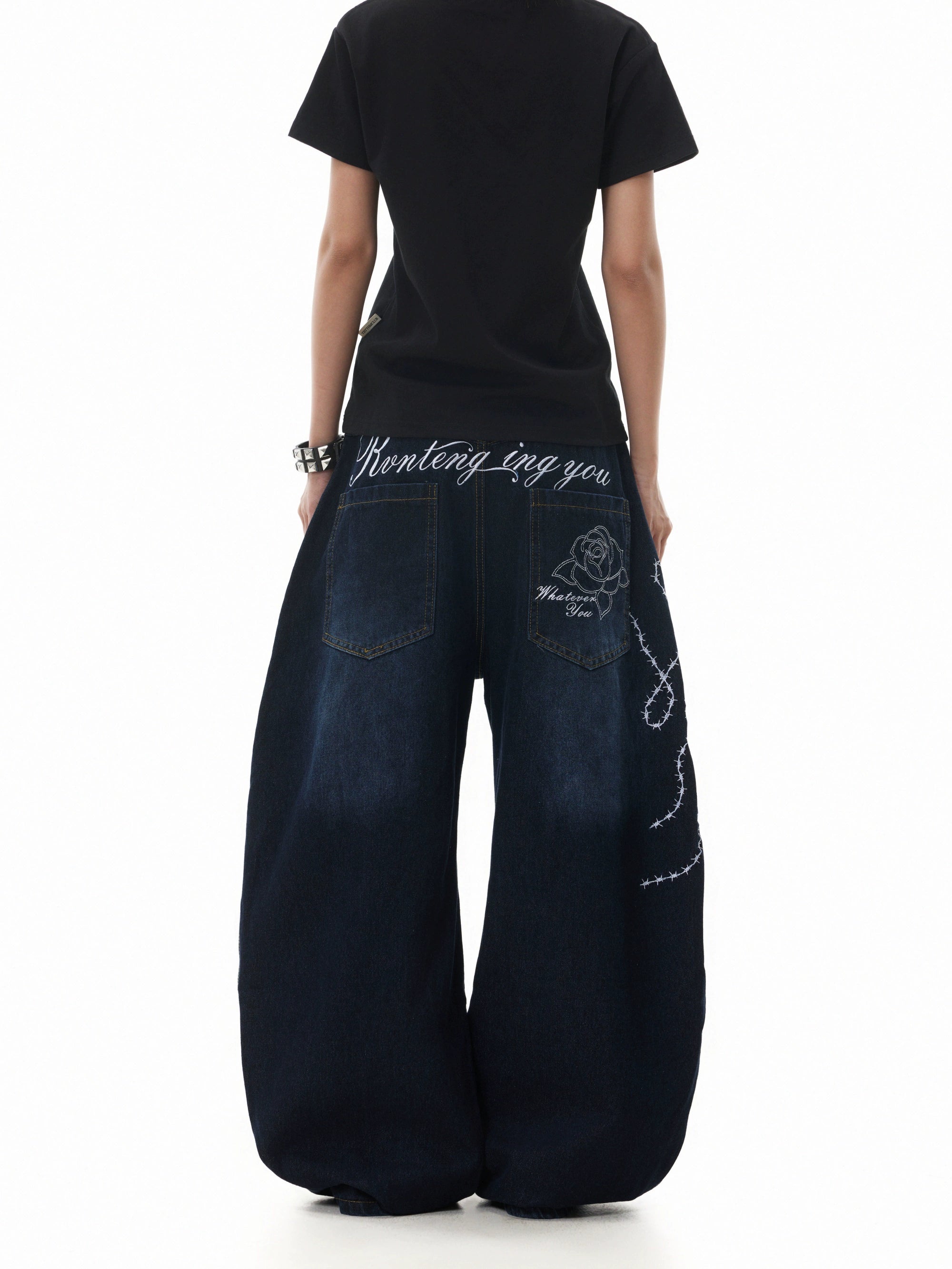 BTSG lightning embroidery washed old scimitar jeans